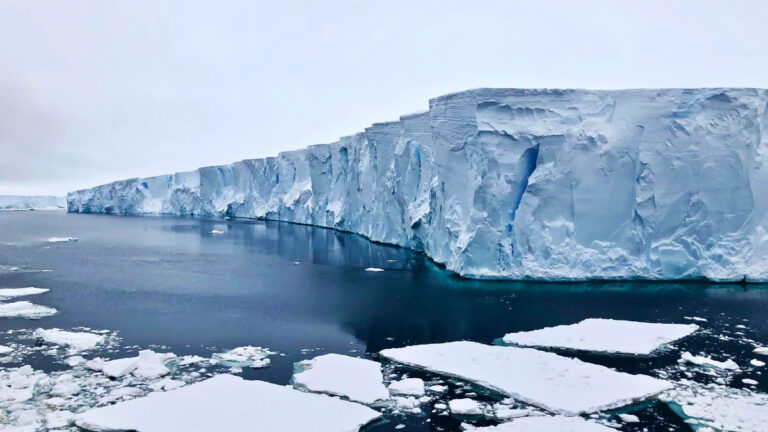 Bilim insanları, Antarktika’daki “Kıyamet Buzulu”nda sondaj yaparak deniz seviyesi riskini araştıracak