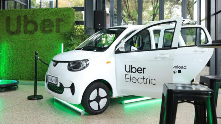 Çevresel U dönüşü: Uber, elektrikli araç teşviklerini keserek sürücüleri yarı yolda bırakıyor