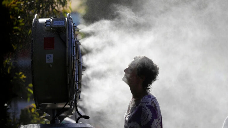 Avustralya’da rekor sıcaklık alarmı: 49 derece ile 17 yılın rekoru bekleniyor