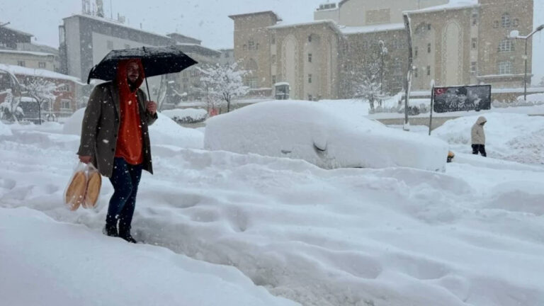 Meteoroloji’den buzlanma ve don alarmı! Çığ tehlikesi sürüyor