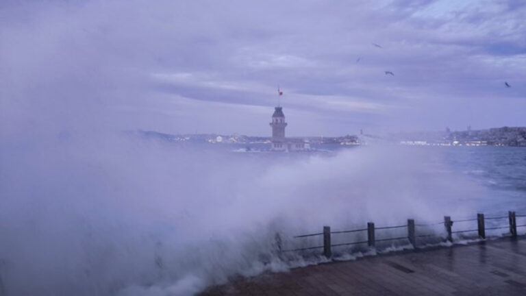 Meteoroloji’den kuvvetli lodos ve sağanak yağmur alarmı!