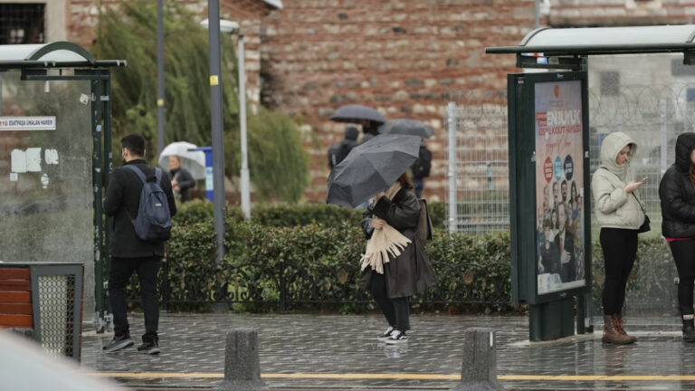Meteoroloji’den 18 il için sarı kod! Sağanak yağmur ve kar yağışı bekleniyor