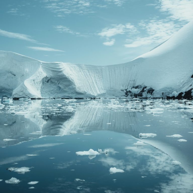 Bilim insanları yanıldı: Buzulların erimesi iklim değişikliğini yavaşlatmıyor