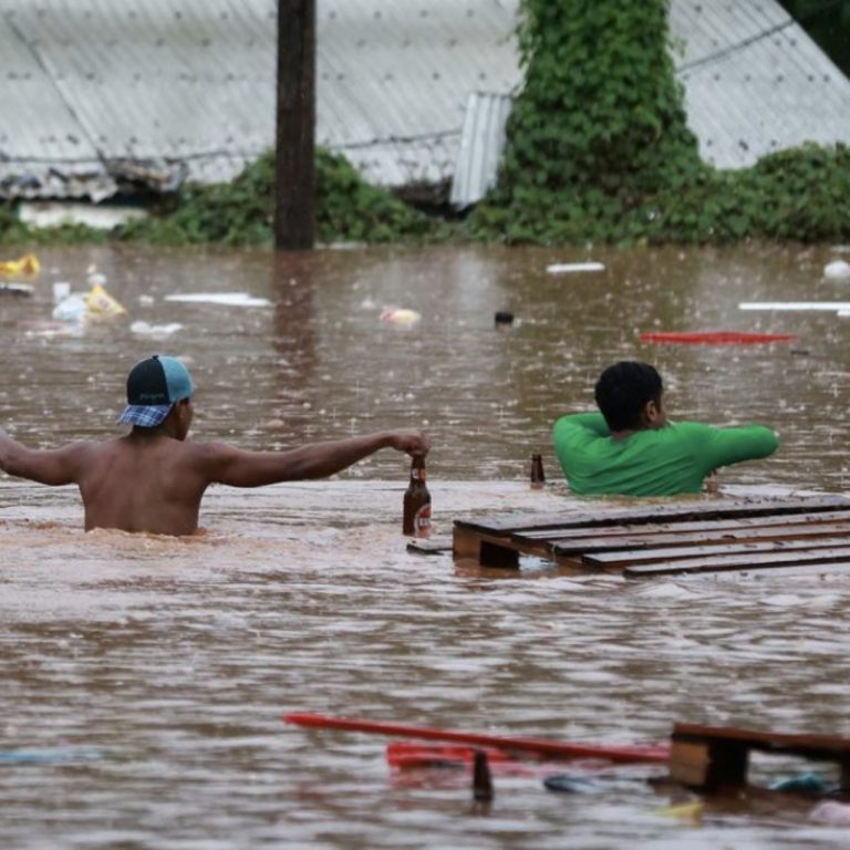 Brezilya’da rekor yağışların yol açtığı sel ve toprak kaymalarında en az 30 ölü, 39 kayıp