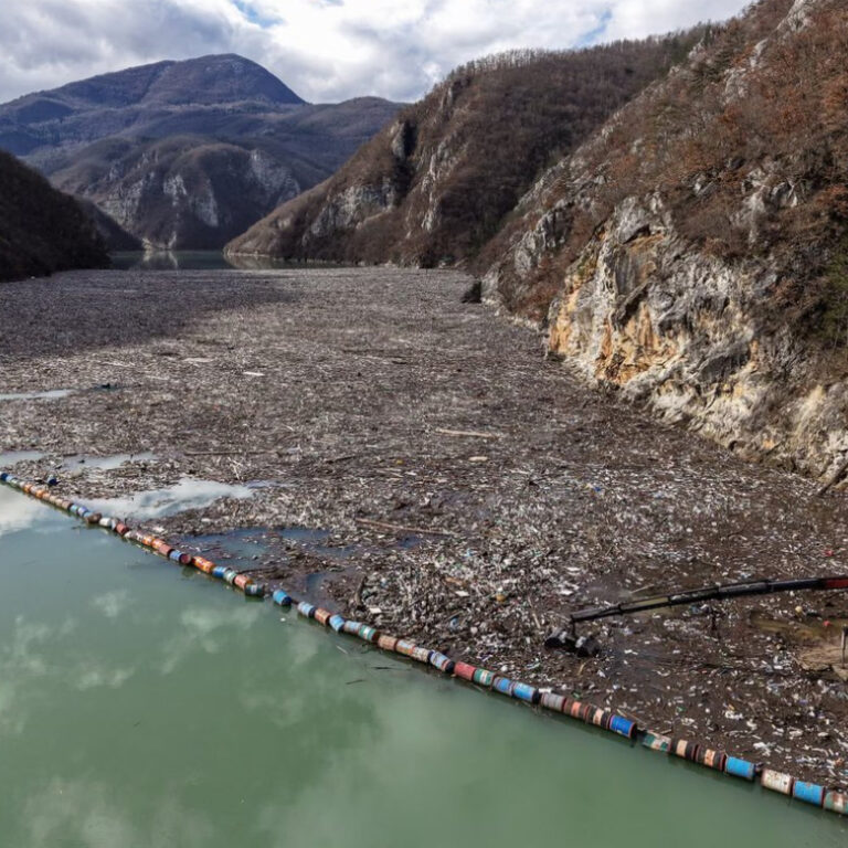 Drina Nehri çöplerle doldu: Balkanlar’da çevre krizi büyüyor