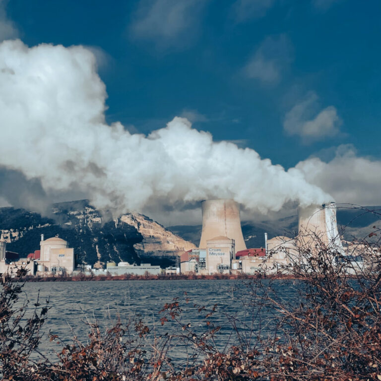 Fransa nükleer santralleri kapatma kararından vazgeçti