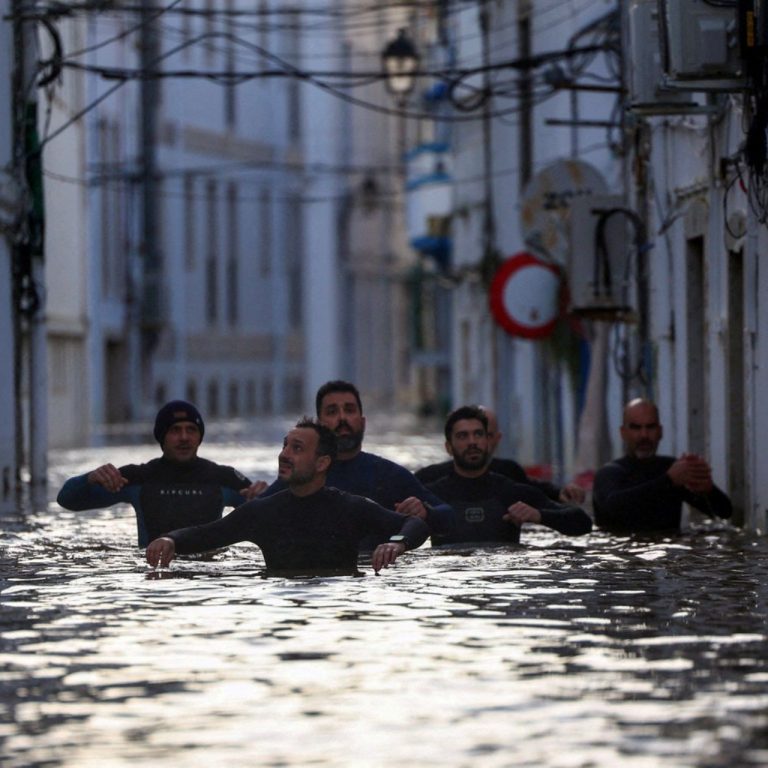 ‘Yıkıcı bir güç’: Akdeniz’deki son fırtınalar nasıl trajedilere dönüştü?