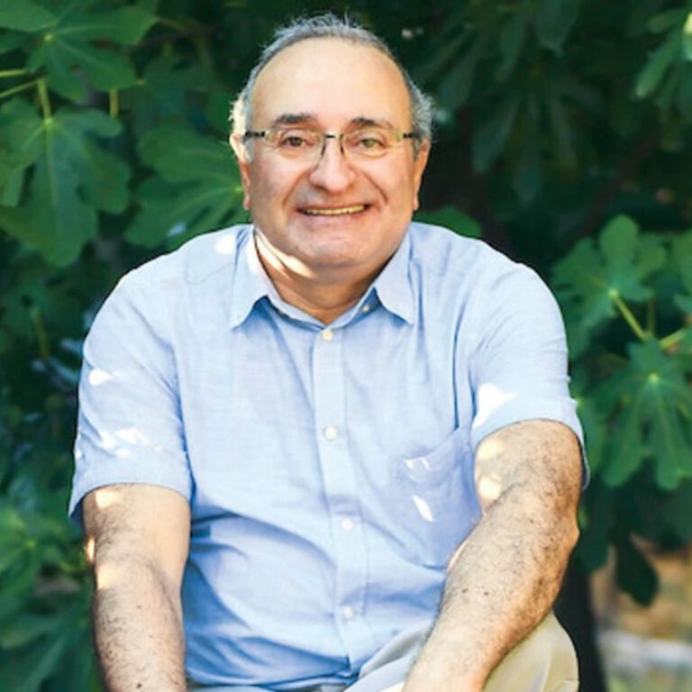 Prof. Dr. Mikdat Kadıoğlu’nun yerel yönetimlere yönelik, “Afetlere Dirençli Kentler Rehberi” yayımlandı