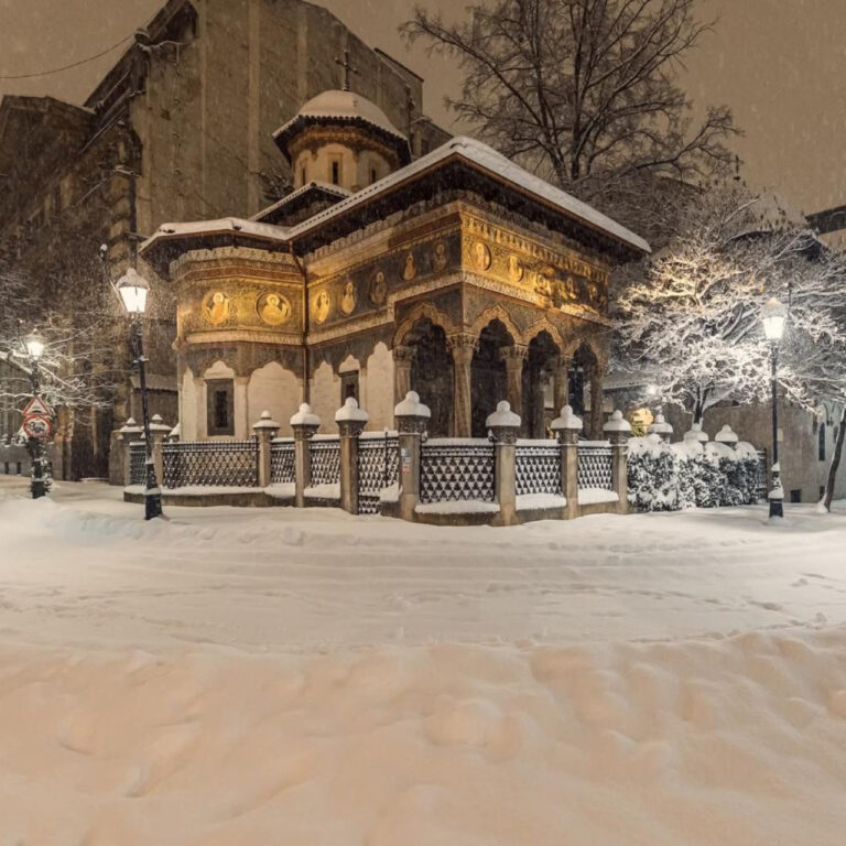 Avrupa’da kar ve fırtına, ABD’de erken bahar ve yangınlar
