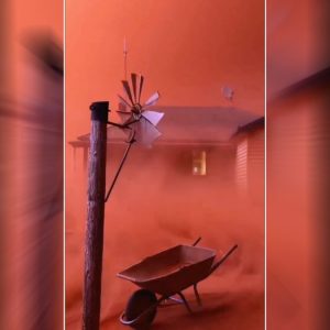 Batı Avustralya’da kızıl gökyüzü paniği: Neden kırmızıya döndü?