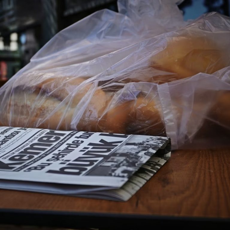 Plastik poşet uygulamasıyla 2,8 milyon ton plastik atık önlendi; Sıfır Atık 8 yılda 256 milyar TL kazandırdı