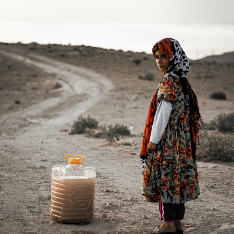 BM: Su kıtlığının en büyük mağdurları kadınlar ve kız çocukları; iklim krizi eşitsizliği derinleştiriyor