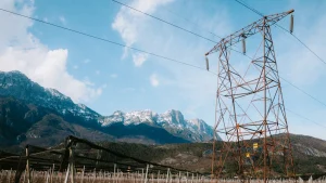 Avrupa’nın elektrik şebekesi yenilenebilir patlamasına yetişemedi: En çok hangi ülke etkilenecek