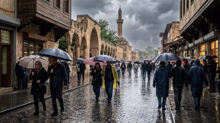20 il için sarı kod! Sağanak yağmur, fırtına etkili olacak! 8 Nisan hava durumu
