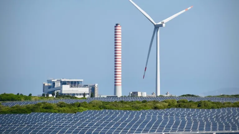 Küresel elektrik üretiminde tarihi eşik: Rüzgar ve güneş ilk kez gazı geçti
