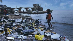 Norveç UNEP fonunu askıya aldı: Plastik anlaşması müzakereleri tehlikede