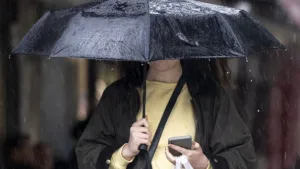 Meteoroloji’den kuvvetli sağanak uyarısı: Çok sayıda ilde gök gürültülü yağış bekleniyor