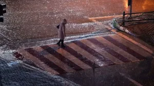Meteoroloji’den kuvvetli yağış ve fırtına uyarısı: 39 il için sarı kodlu uyarı