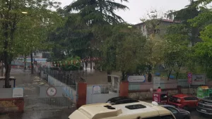 Meteoroloji’den sağanak yağış uyarısı: Karadeniz ve doğu bölgelerinde hava serinliyor
