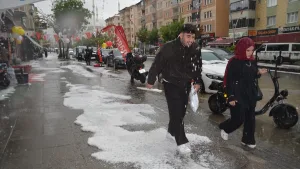 Meteoroloji’den kuvvetli yağış uyarısı: Karadeniz ve Doğu Anadolu’da sağanak etkili olacak