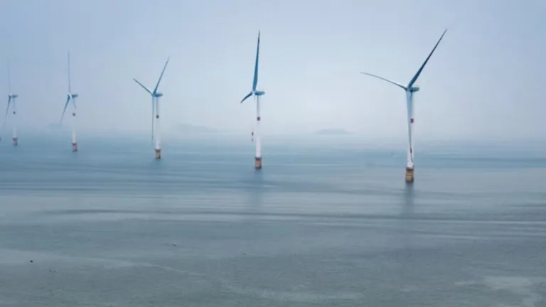 Türkiye’nin ilk deniz üstü rüzgar YEKA süreci başladı: 1 GW’lık dev yatırımın yolu açılıyor