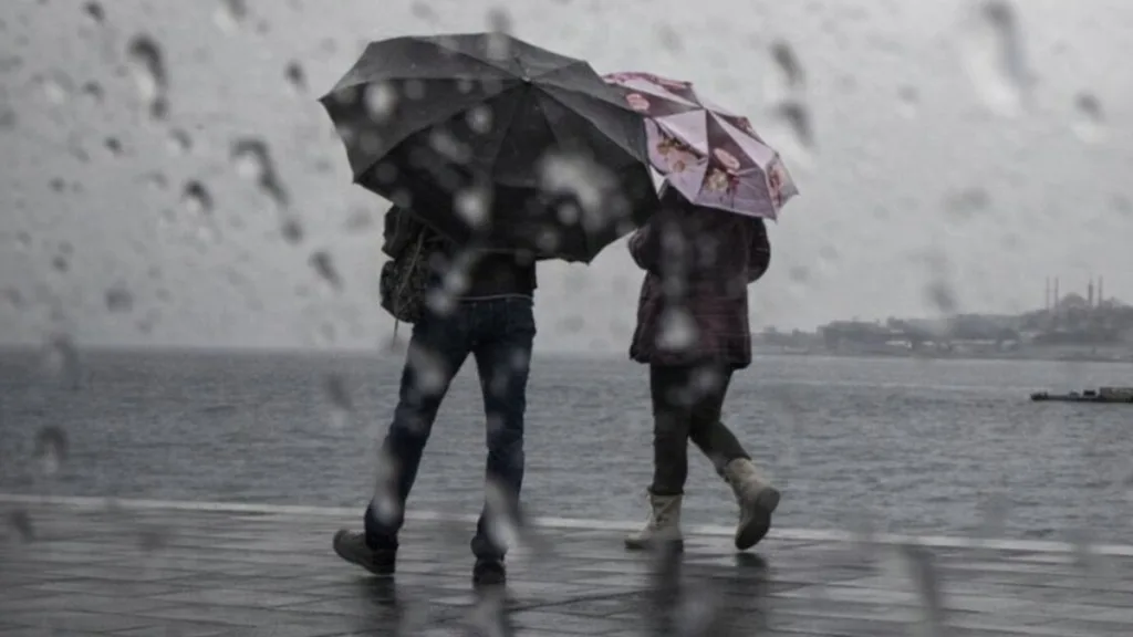Meteoroloji’den kuvvetli yağış uyarısı: Karadeniz’de sel ve su baskını riski