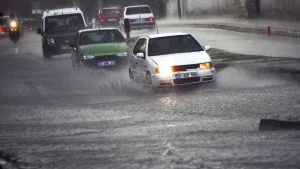 Meteoroloji’den kuvvetli yağış uyarısı: Sıcaklıklar mevsim normallerinin üzerine çıkacak