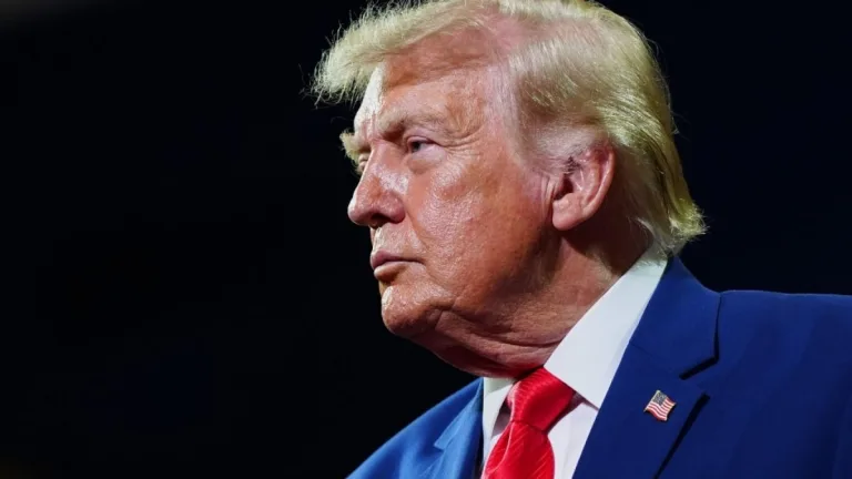 Trump’tan yapay zekâ veri merkezleri için yeni çıkış: Elektrik maliyetini şirketler karşılamalı