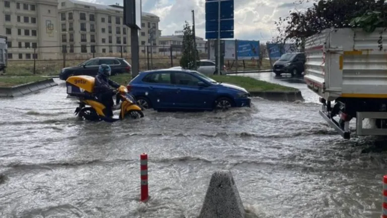 Karadeniz ve Doğu Anadolu’da sağanak, Ege ve Marmara’da fırtına alarmı: Meteoroloji’den yeni uyarı!